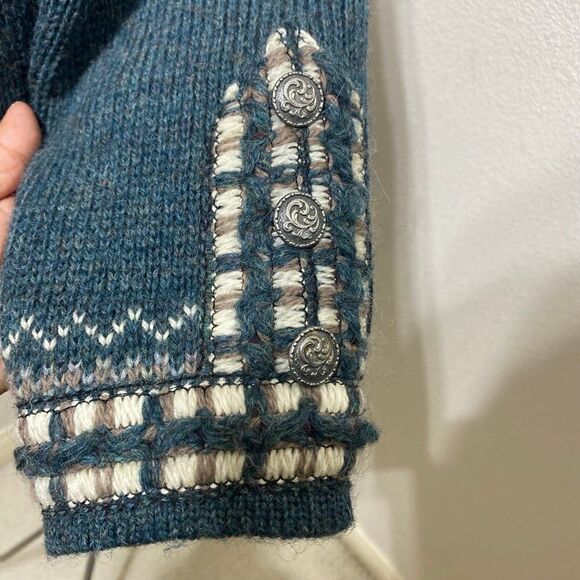 Workfender Woman's 100% Wool Sweater No Size Tag - Picture 3 of 6